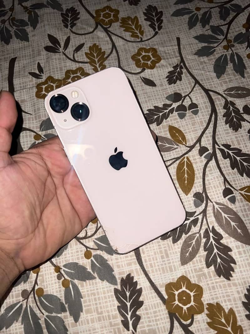 Apple iPhone 13 1