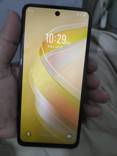 Infinix smart8 2+2 gb ram 64gb pta approved with box