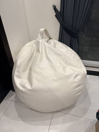 Almost new leather bean bag for 8000/-