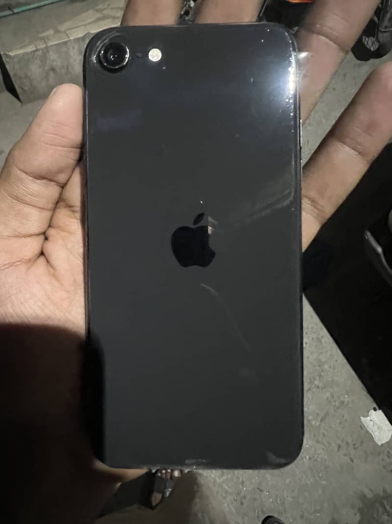 IPhone SE 2020 0