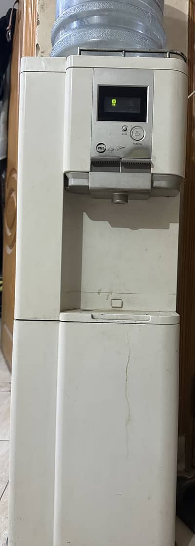 PEL Dispenser refrigerator with hot and cold both water