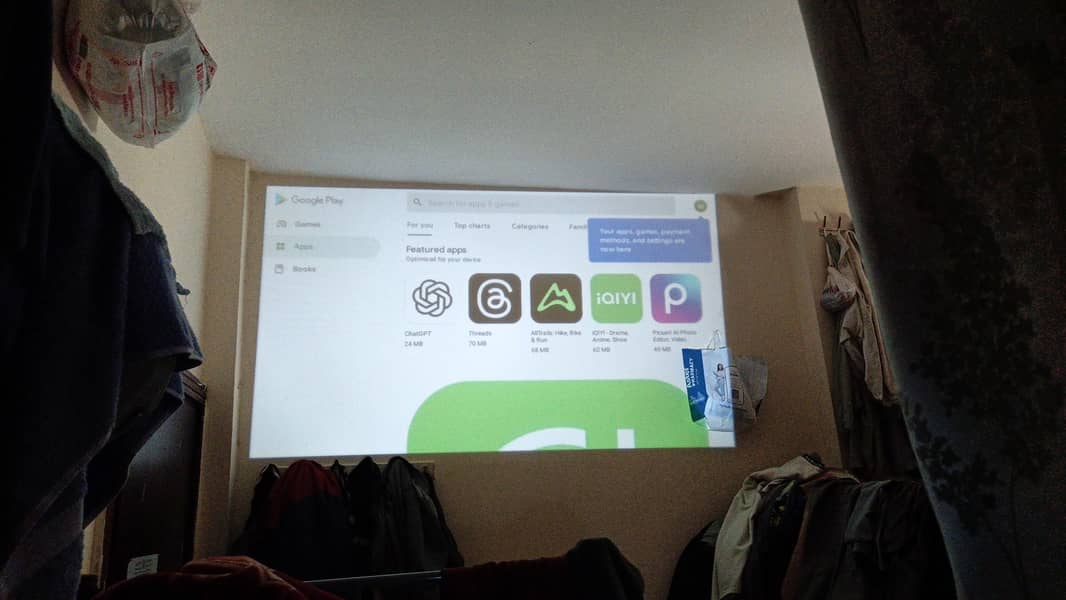 Lestest projector 7