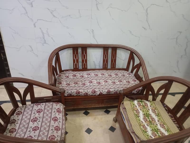 three pice sofa set 7