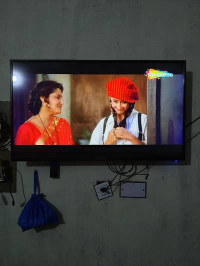 Samsung smart tv 43 inch's for sale