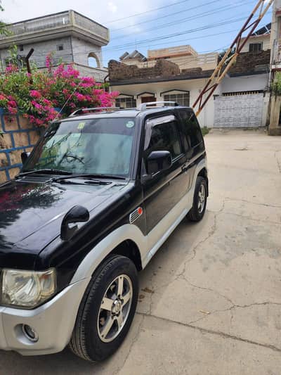 Mitsubishi Pajero Mini 2008