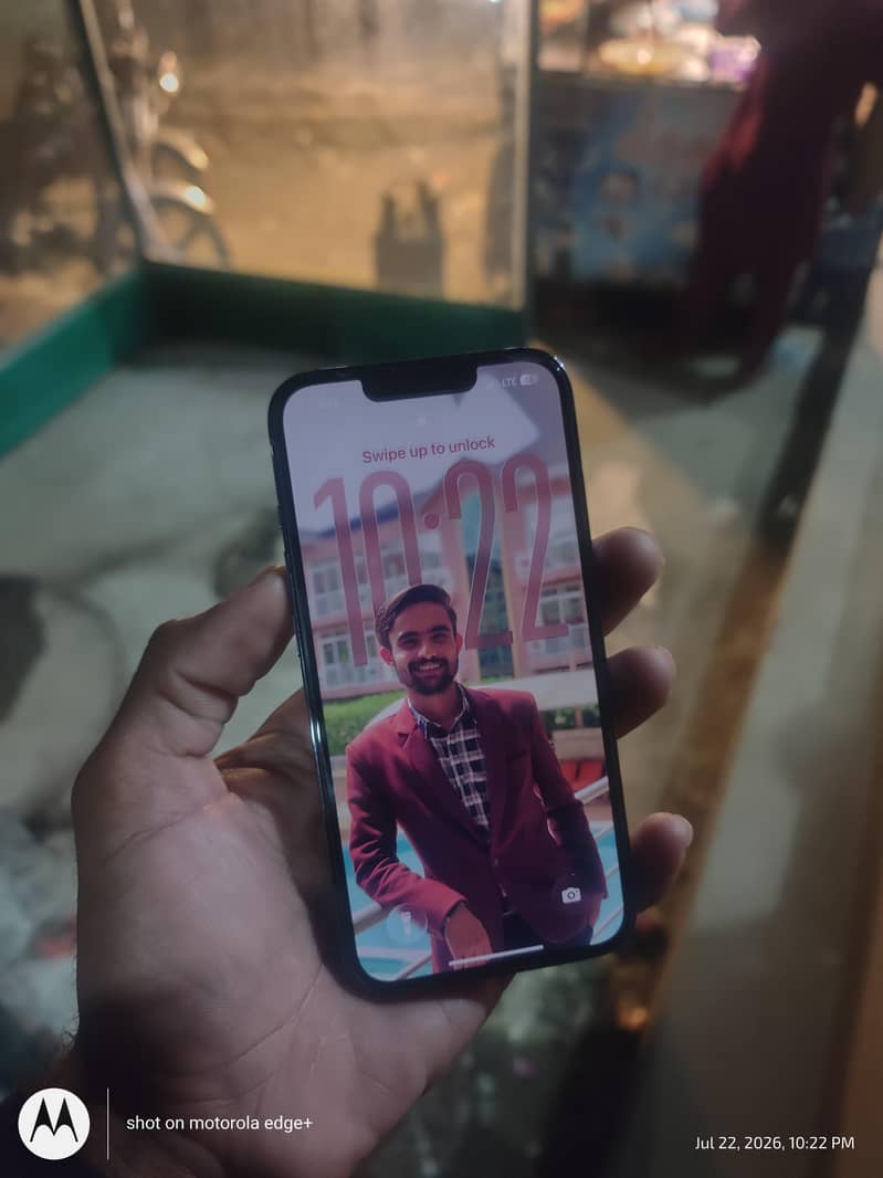 Apple iPhone 13 Pro 6