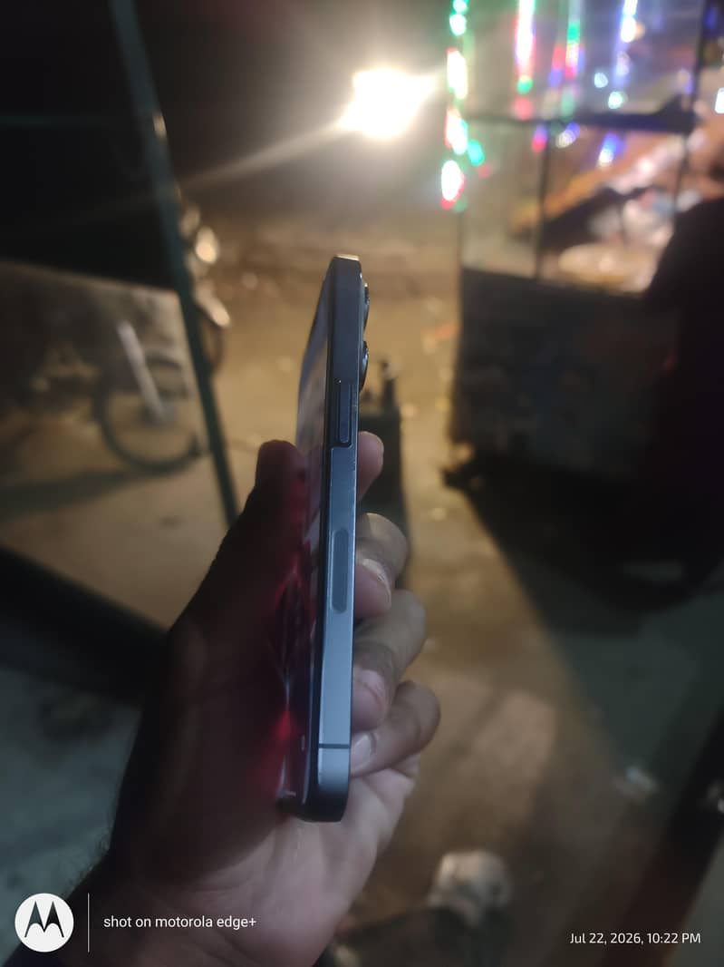 Apple iPhone 13 Pro 8