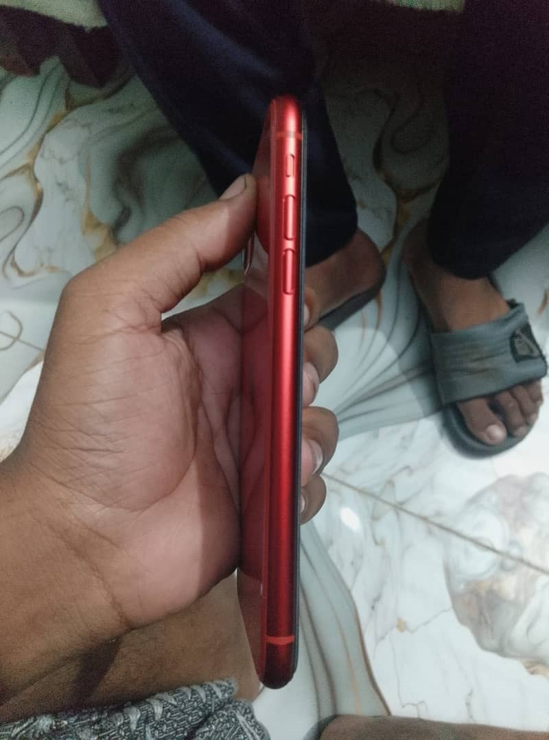 Apple iPhone 11 2