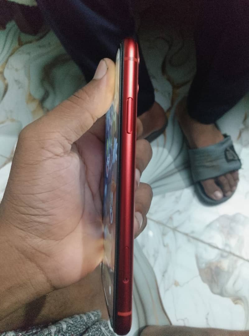Apple iPhone 11 5