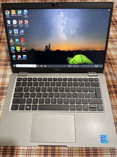 DELL Latitude 5330 with touch screen