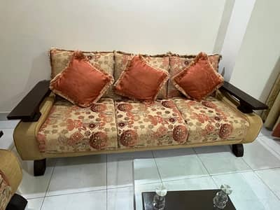 7-Seater Sofa Set (with 7 Matching Cushions)