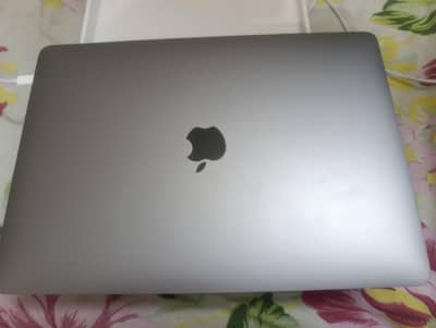 MacBook Pro M2, 10/10, with original Charger
