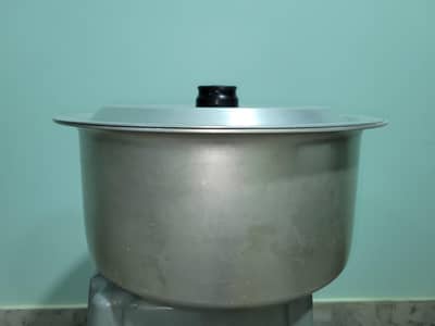 cooking pots