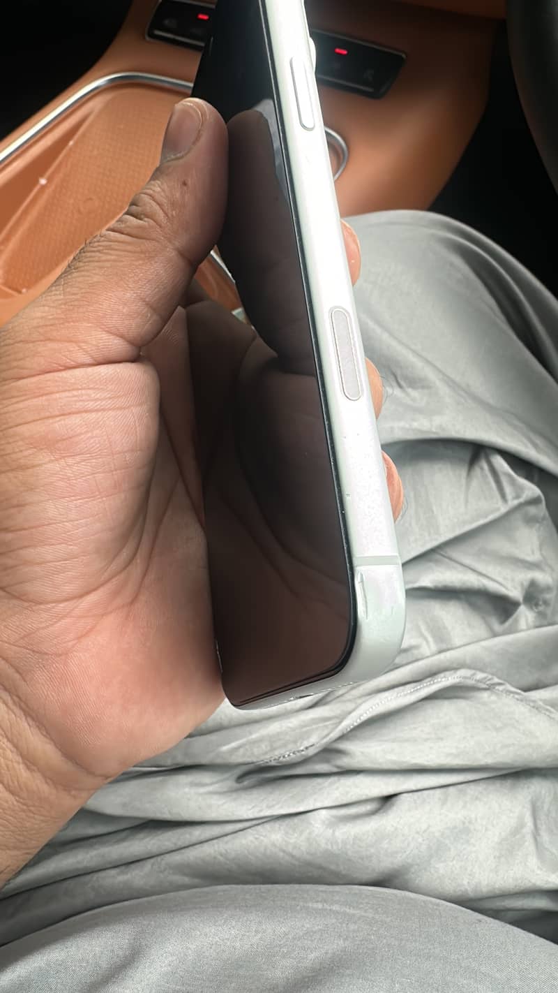 Apple iPhone 17 Pro Max 1