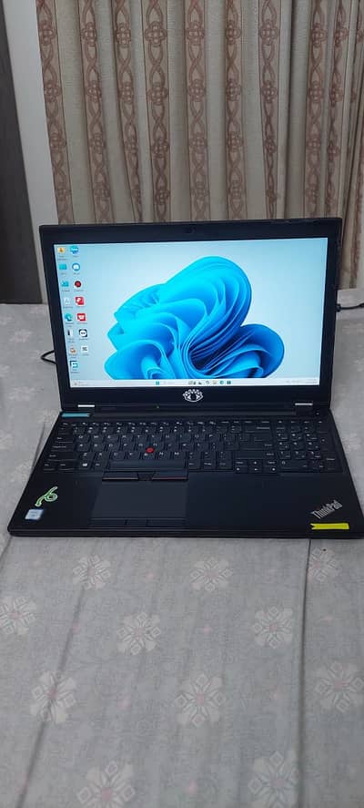 LENOVO THINKKPAD -8GB DDR 4 RAM - 256 GB SSD GOOD CONIDITION URGENT SA
