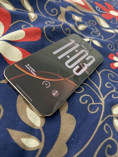 iphone 16 pro max —- Desert titanium