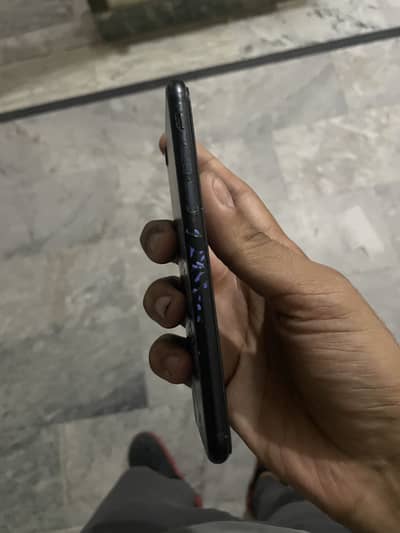 iPhone SE 2020 PTA 128gb