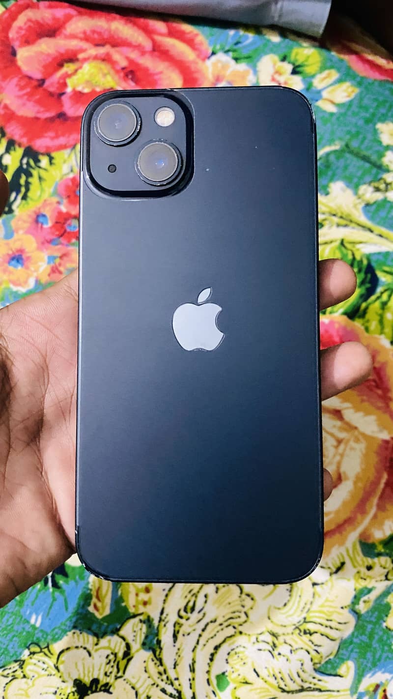 Apple iPhone 13 0