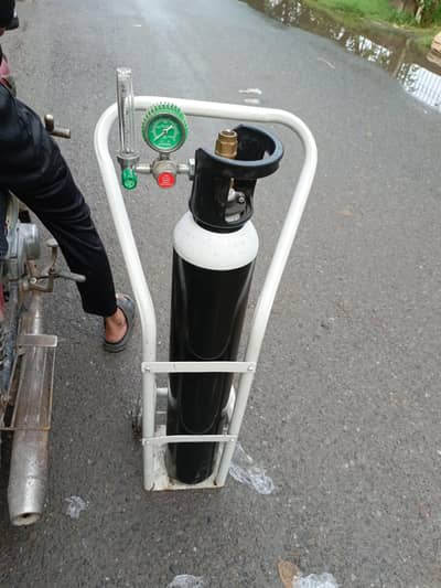 Oxygen Cylinder 10 Litter