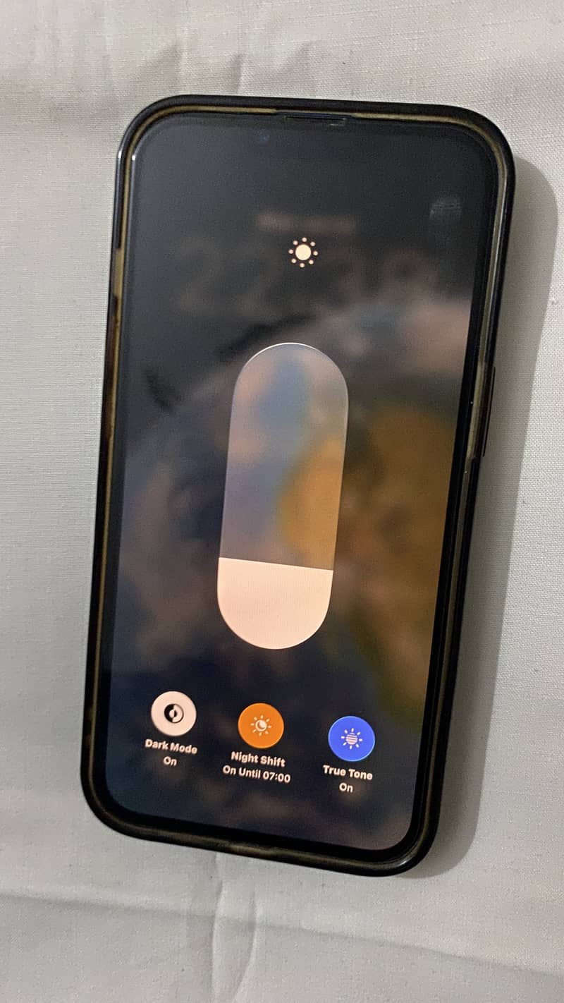 Apple iPhone 13 5