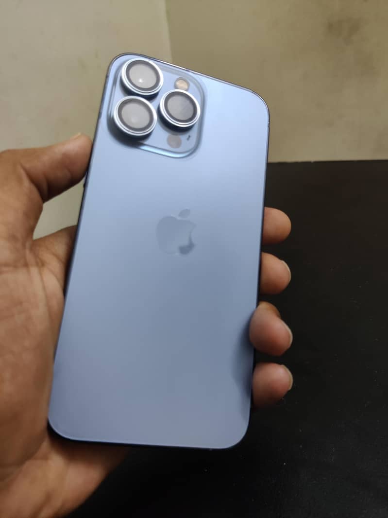 Apple iPhone 13 Pro 0