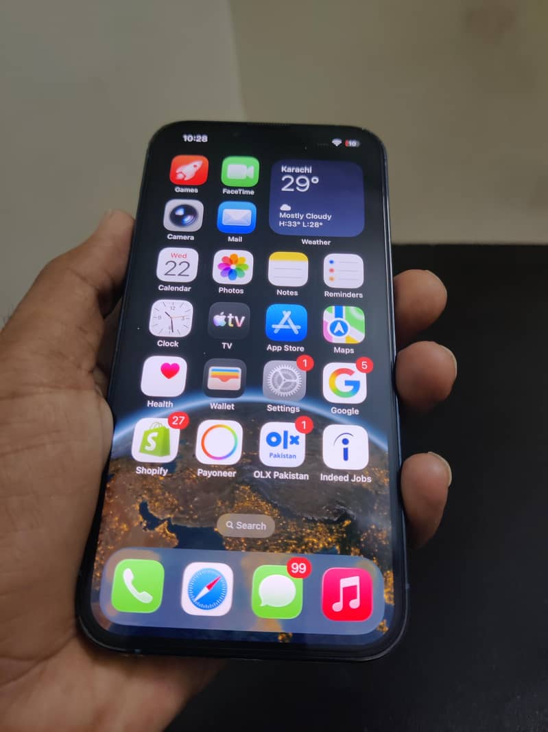 Apple iPhone 13 Pro 3