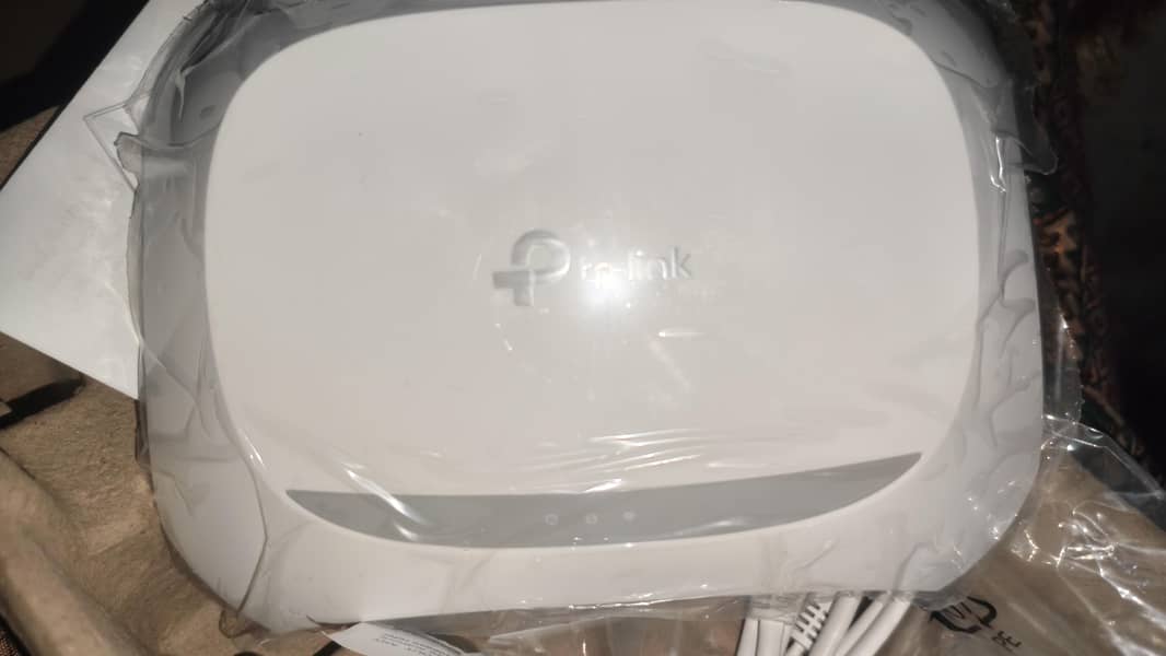 TP  Link Wireless  Router 0