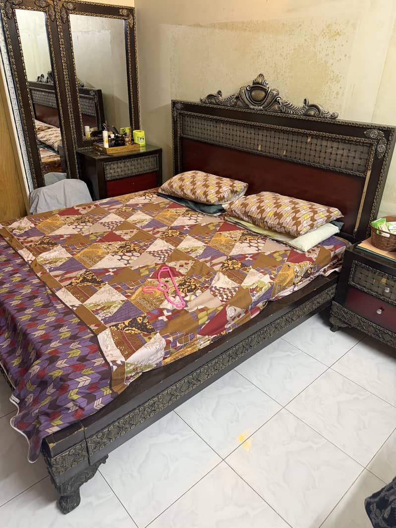 King Sized Bed Set 3