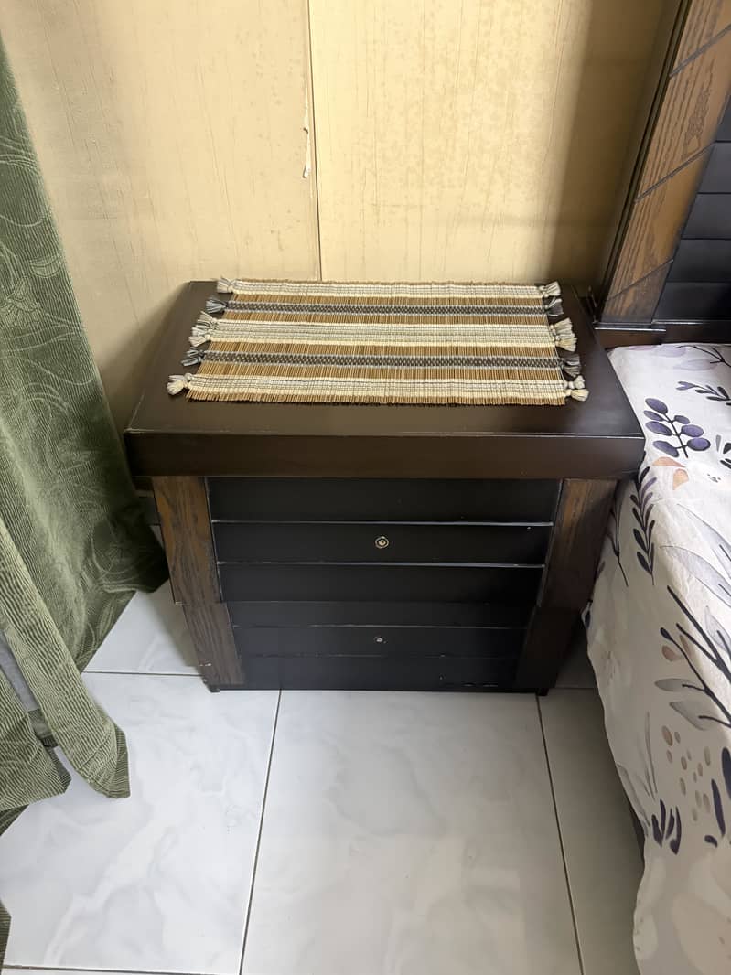 King Sized Bed set 2