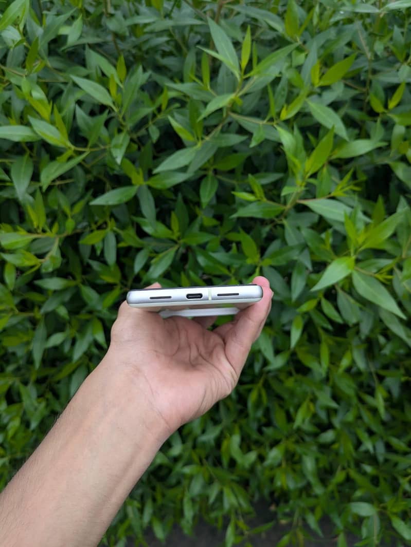 Google Pixel 7 3