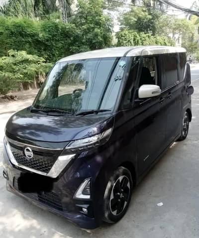 Nissan Roox 2021