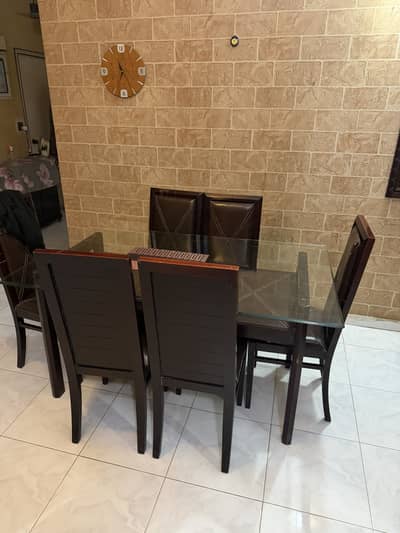 Dining Table (6 seater)