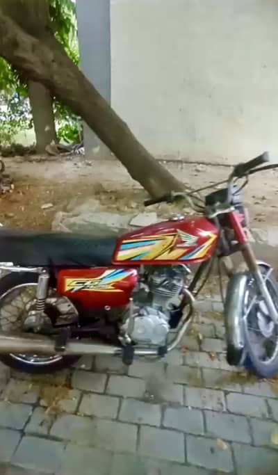 Honda cg 125 2012 model need to sell urgently