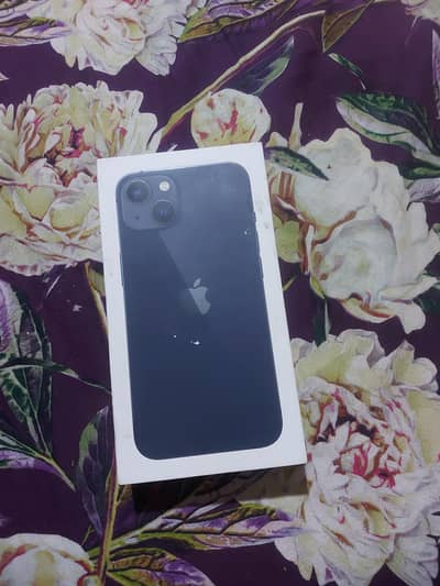 i Phone 13 box  pack 325/660/6565