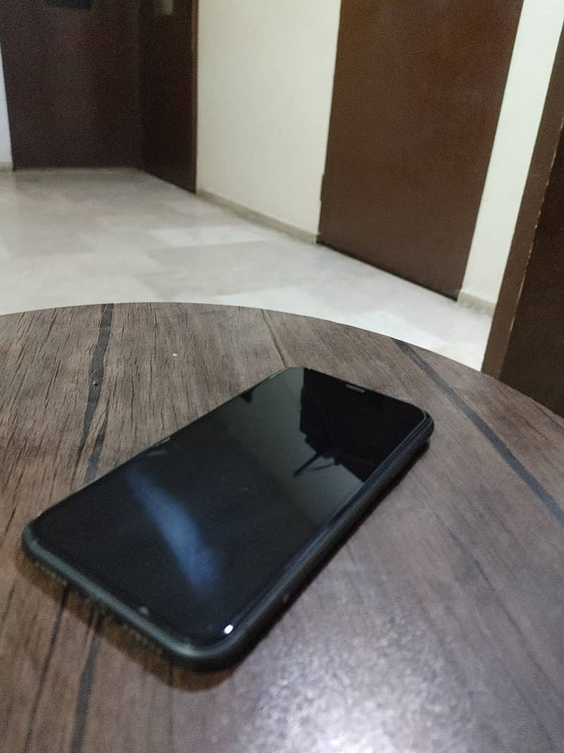 Iphone 11 4