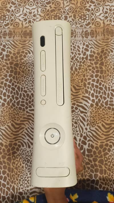 Xbox 360 | 109 Games | 2 Wireless Controller