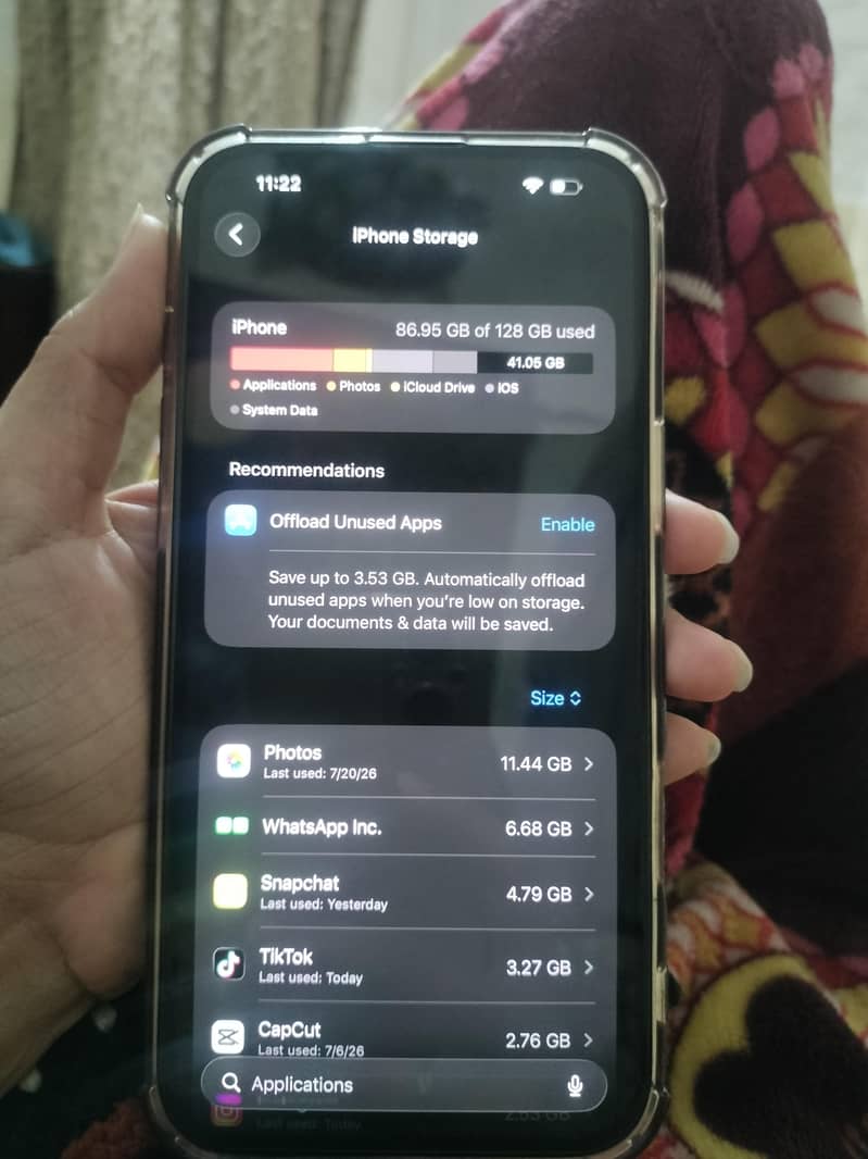 Apple iPhone 16 Plus 0