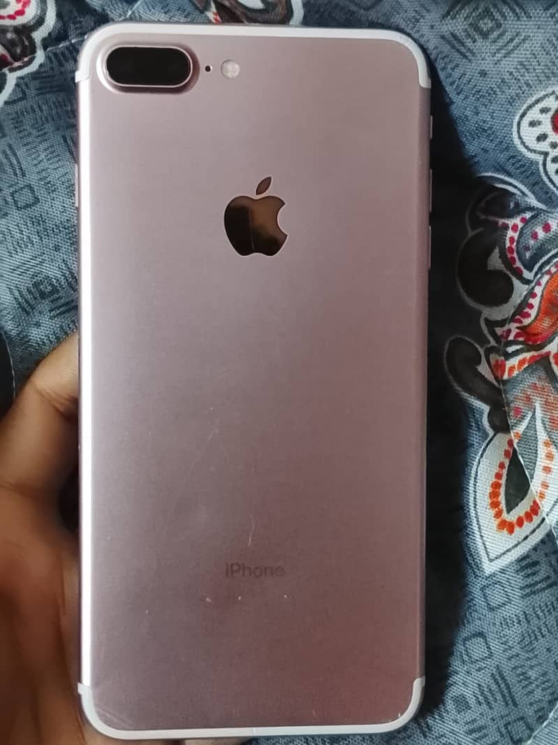 Apple iPhone 7 Plus 8