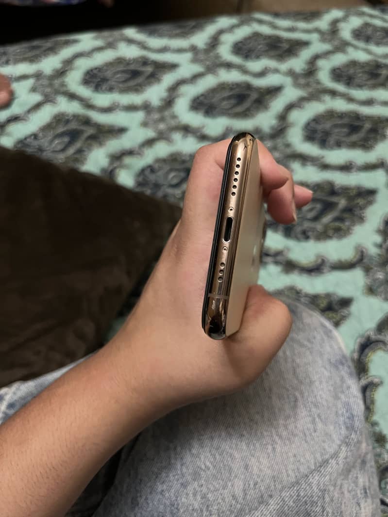 iphone 11pro 4