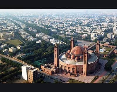 5 M plot for sale in j block bahria orchard