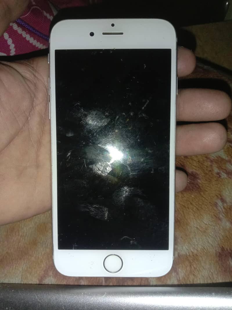 Apple iPhone 6S 1