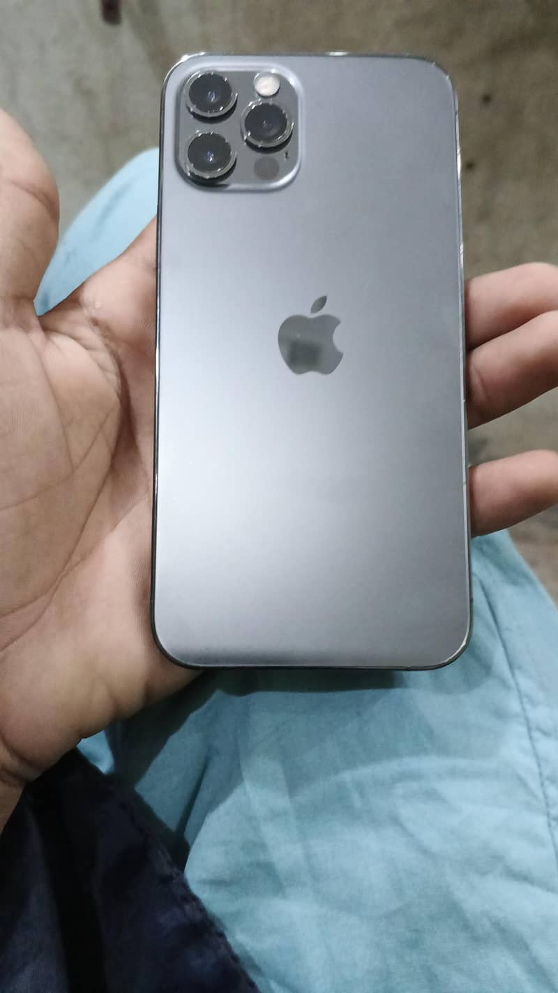 Apple iPhone 12 Pro 2