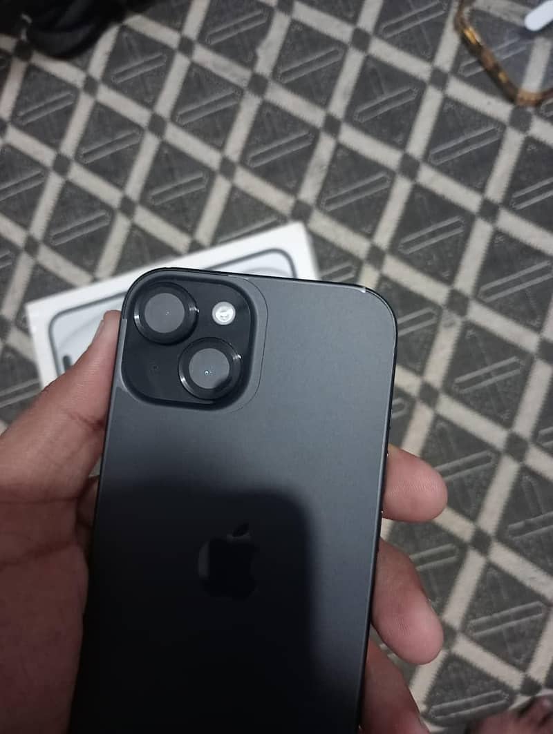 Apple iPhone 15 1