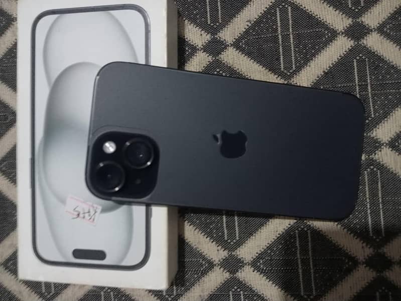 Apple iPhone 15 3