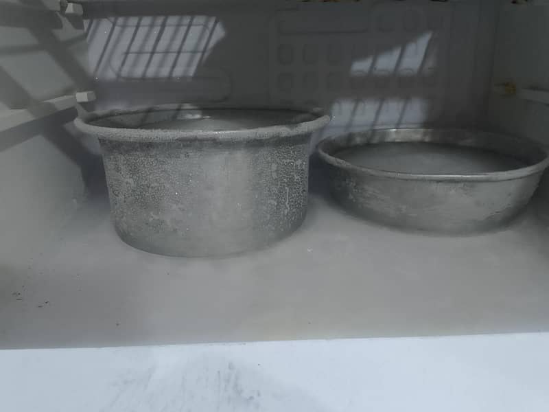 Refrigerator 4