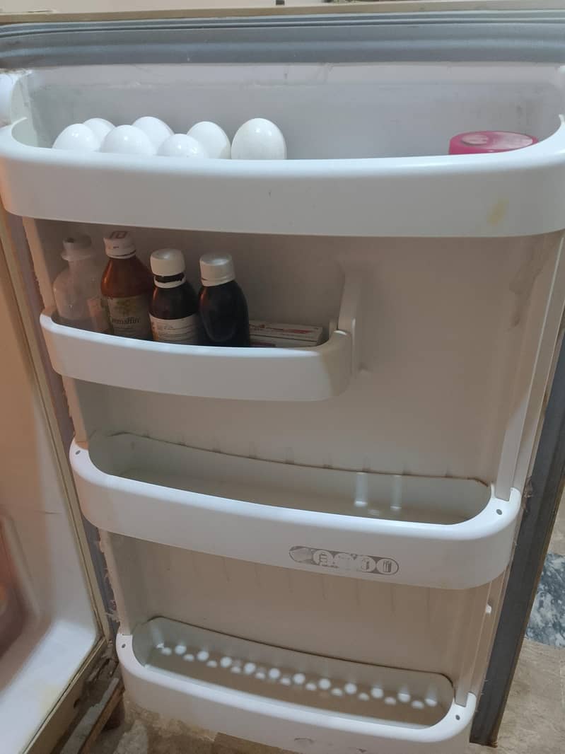 Refrigerator 8