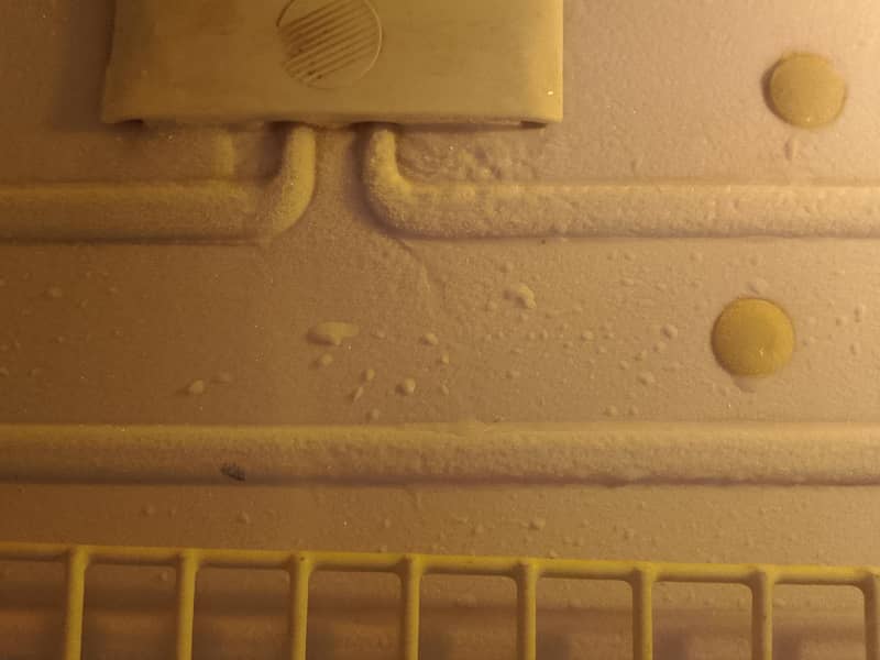 Refrigerator 18