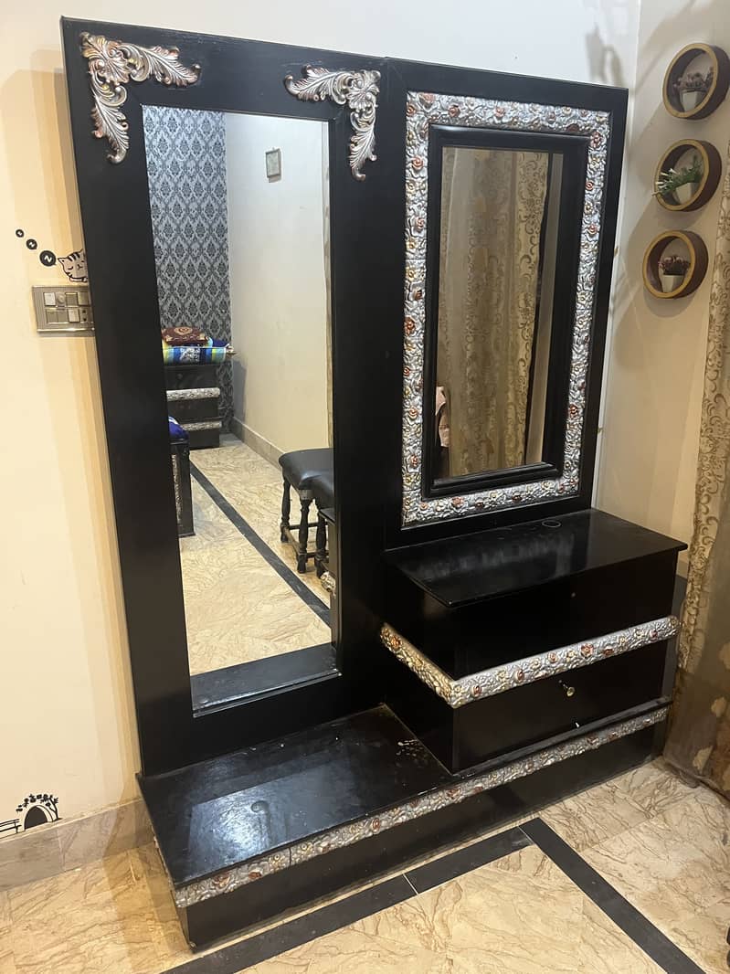 Dressing table 2
