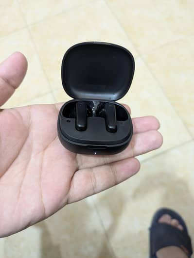 Anker soundcore R50i (like new) airbuds