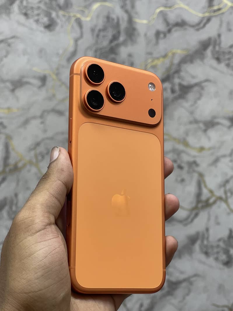 Apple iPhone 17 Pro Max 0